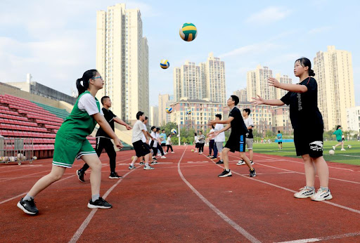 纽卡vs曼城全场数据：控球率32-68，射门8-13